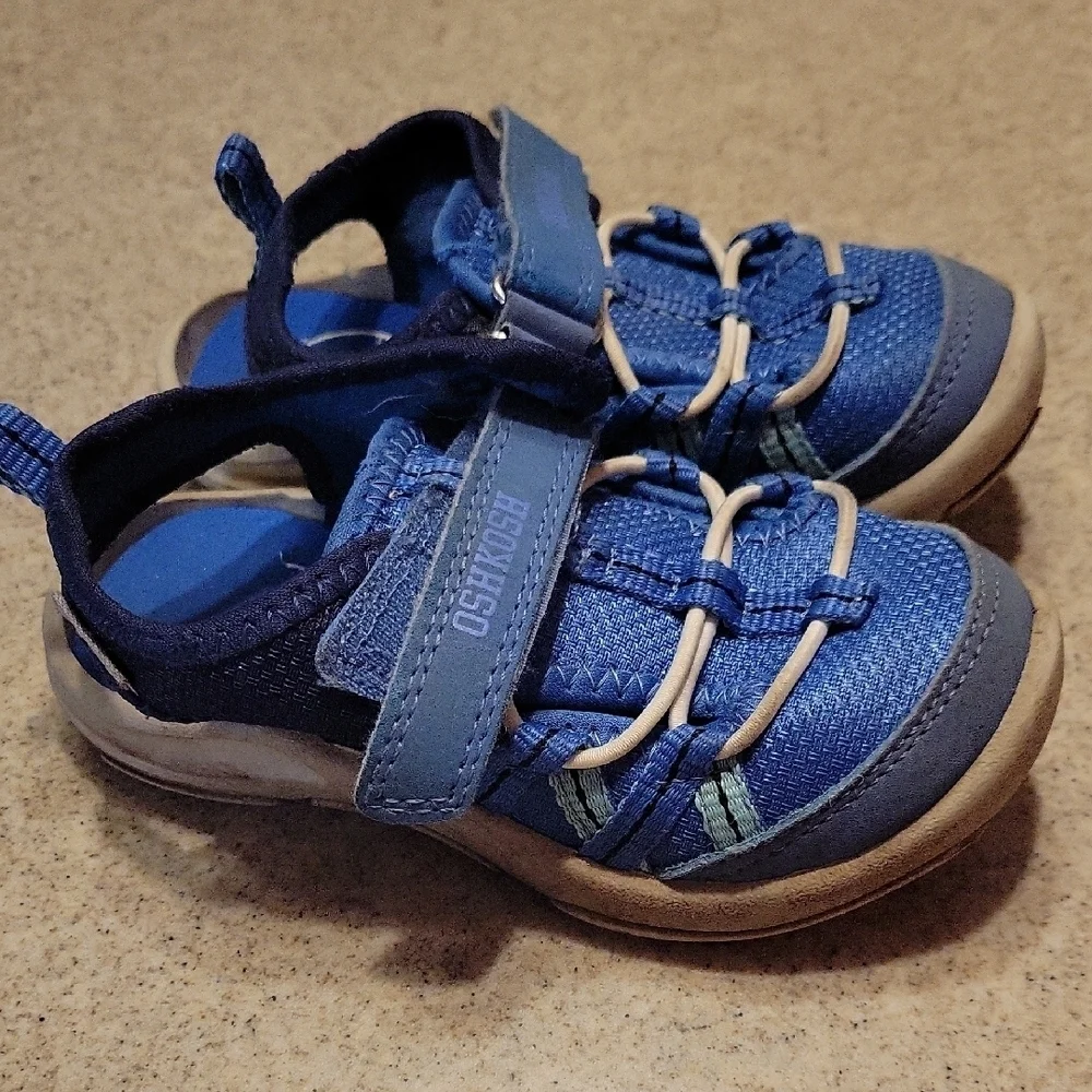 OshKosh B'gosh Kids Blue Closed Toe Sandals Size 8M